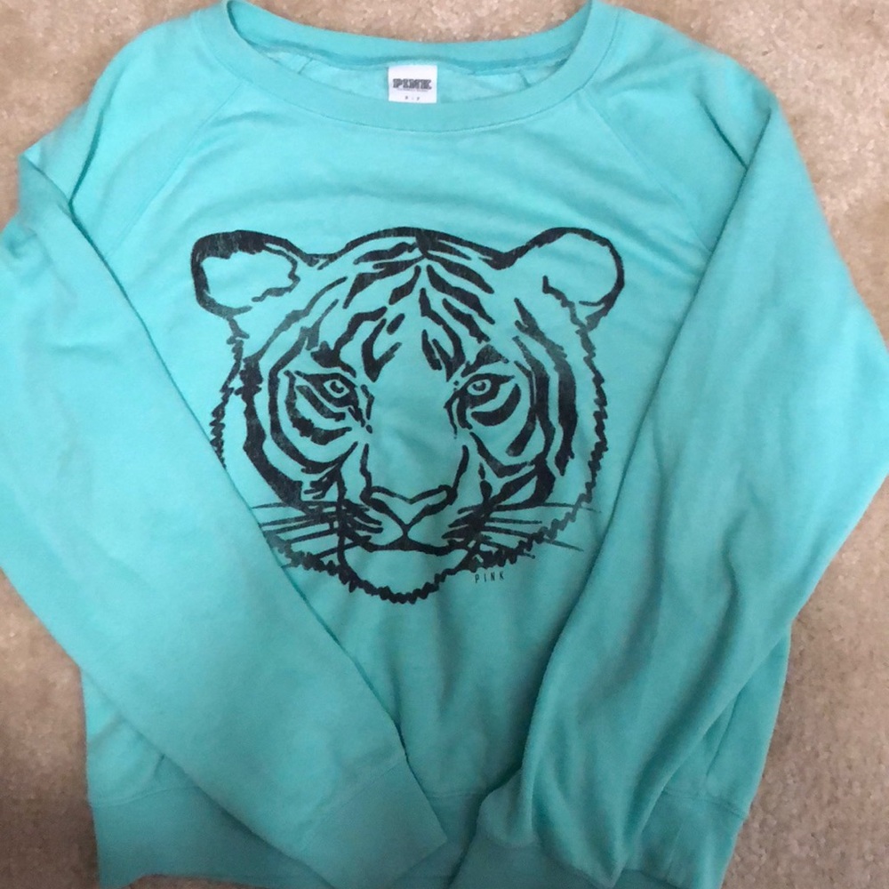 Pullover sweatshirt